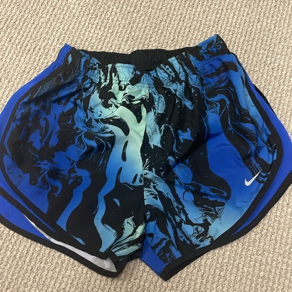 Nike Women’s Brief-Lined Blue Marble Running Shorts, Size Medium - Picture 5 of 12